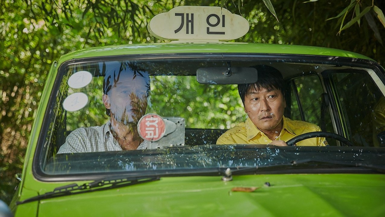 แท็กซี่…พาชีวิต (A Taxi Driver) : เมื่อคนขับแท็กซี่กลายเป็นพยานประวัติศาสตร์ที่โลกต้องจารึก