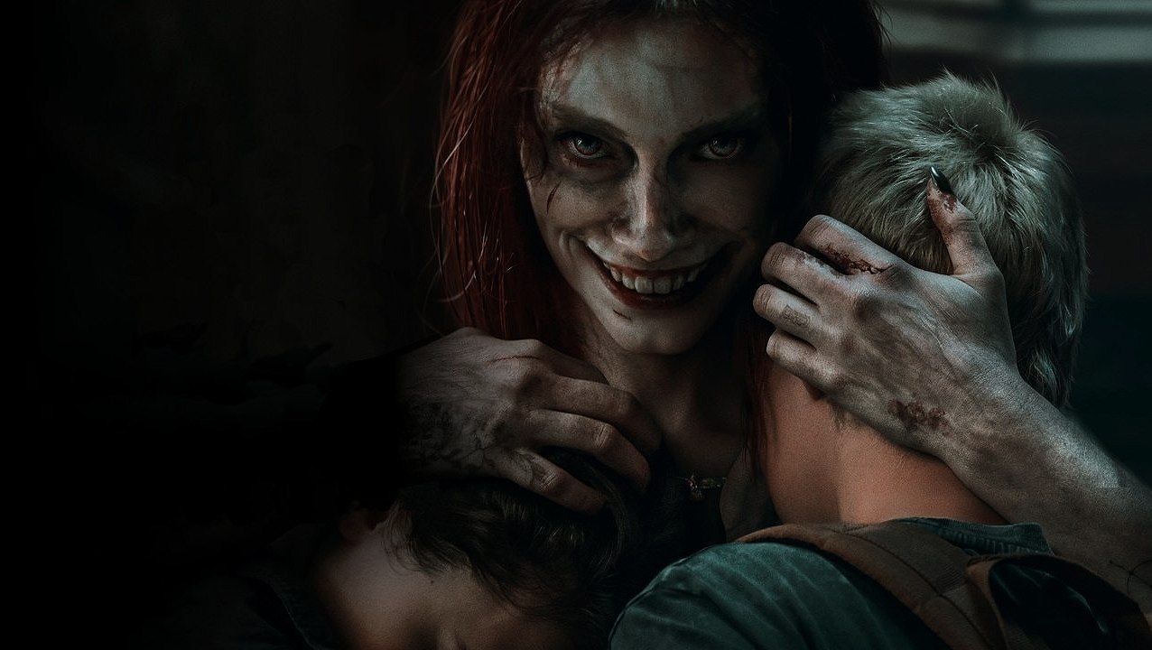 เมื่อปีศาจมาพร้อมกับครอบครัว: รีวิว Evil Dead Rise (ผีอมตะผงาด) หนังสยองขวัญที่เขย่าขวัญถึงคอนโด